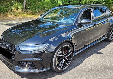 Audi RS6 Performance*BOSE*PANO*RS Sitze*ACC*HUD*