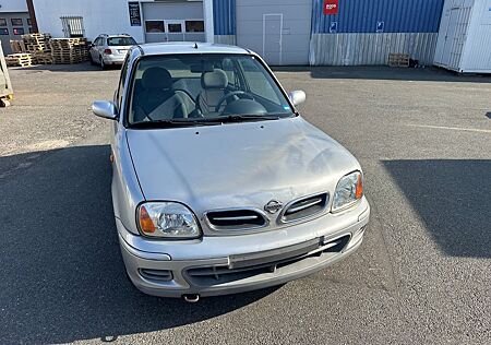 Nissan Micra 1.0 Comfort