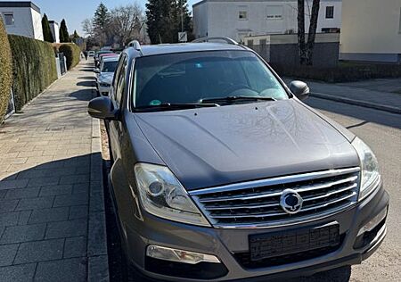 SsangYong Rexton 2.2 Diesel e-XDi 220 Sapphire 4WD Sap...