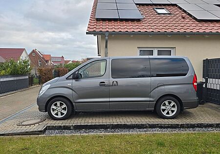 Hyundai H-1 H1, Baujahr 2011, guter Zustand, Rampe