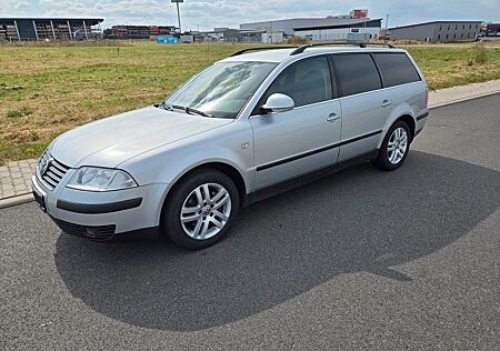 VW Passat Variant Volkswagen 2.0TDI Tüv 03/27/viele Neuteile