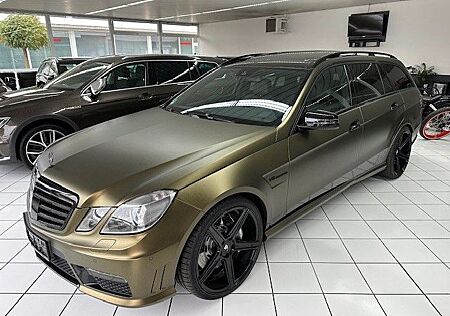 Mercedes-Benz E 63 AMG E63 AMG-Distronic-Pano-Keyless Go-Todwinkel-Voll