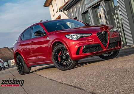 Alfa Romeo Stelvio QV 2.9l Bi-Turbo Q4 1.Hd vom AR Vertrags