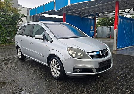 Opel Zafira B Edition