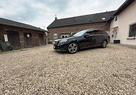 Mercedes-Benz E 200 BlueTEC T AVANTGARDE AVANTGARDE
