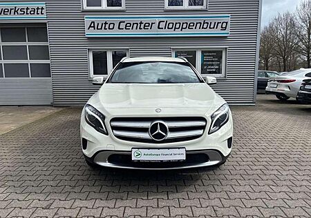 Mercedes-Benz GLA 200 7G-DCT Urban Automatik