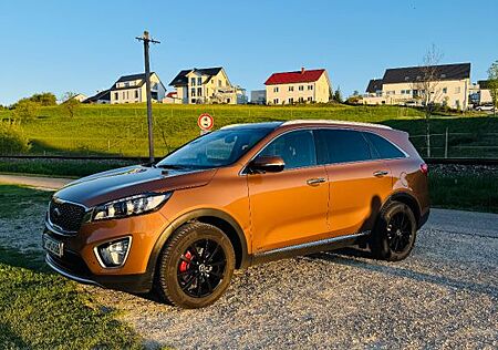 Kia Sorento 2.2 CRDi_AWD_200PS_Auto_Euro6_Scheckheft