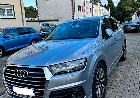Audi Q7 3.0 TDI S-LINE *ACC* LED* 360 KAM AIR* Virt..