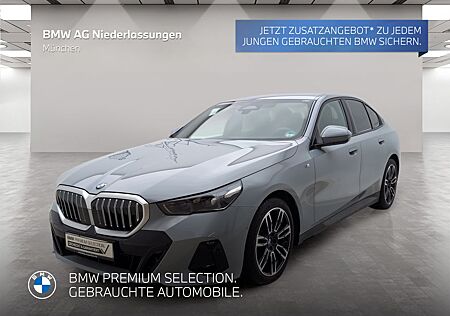BMW 520i Limousine M Sport Standheizung AHK Kamera