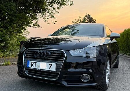 Audi A1 TFSI *TÜV NEU* 8fach/ 1. Hand