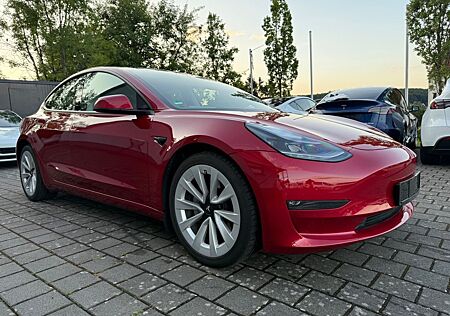 Tesla Model 3 Long Range | EAP | *19 INCH* | *RED*