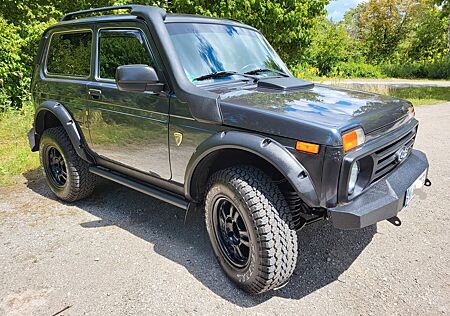 Lada Niva 4x4 BRONTO