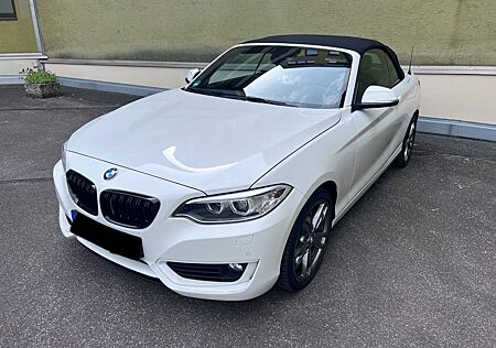 BMW 220d Cabrio Sport Line Automatik