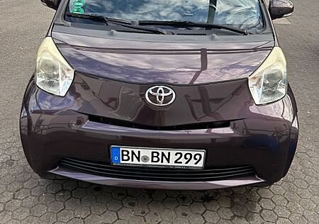 Toyota iQ + 1,0-l-VVT-i Multidrive +