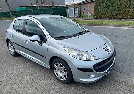 Peugeot 207 Scheckheft 5 Türen TÜV NEU