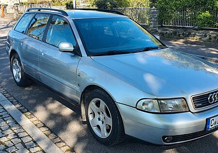 Audi A4 1.9 TDI Avant quattro -