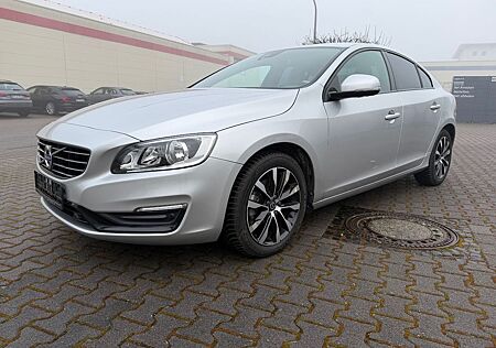 Volvo S60 T3 Linje Svart - LEDER + NAVI + AHK + BLIS