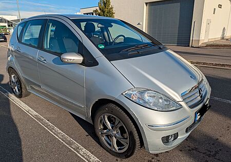 Mercedes-Benz A 150 ELEGANCE Elegance