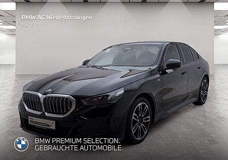 BMW 520i Limousine M Sport Standheizung AHK Kamera