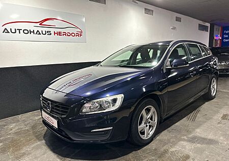 Volvo V60 Kombi Linje Business / Diesel / Teilleder