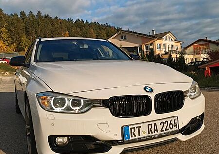 BMW 330d Touring Sport Line Automatik Sport Line