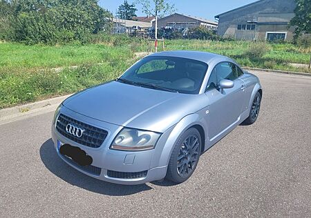 Audi TT Coupe 1.8T S-Line