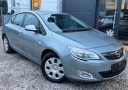 Opel Astra J 1.6 5-trg. Edition 2-Hand PDC Tempomat