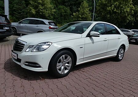 Mercedes-Benz E 200 *CGI*Leder*Klimaauto*Sitzhzg*Xenon