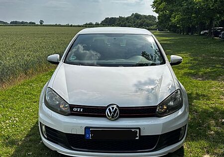 VW Golf Volkswagen 2.0 TSI GTI GTI