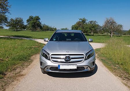 Mercedes-Benz GLA 200 Activity Edition