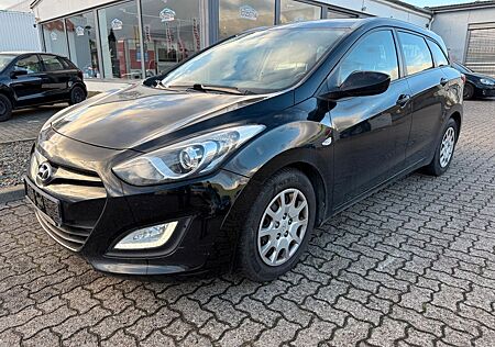 Hyundai i30 1.6 CRDI CW *1.HAND*KEIN TÜV*6-GANG*EURO5*