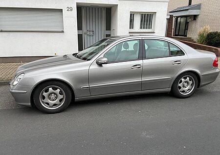 Mercedes-Benz E 220 CDI ELEGANCE Elegance