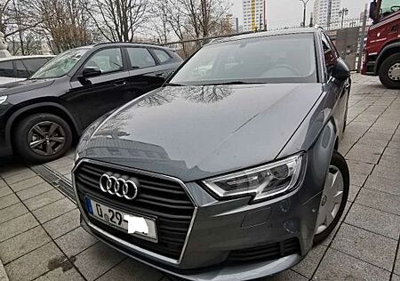 Audi A3 35 TFSI S tronic Sportback -