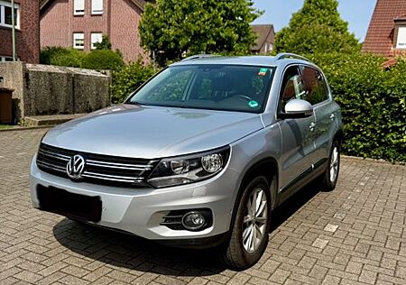 VW Tiguan Volkswagen 2.0 TDI 125kW 4MOTION Track & Style T...