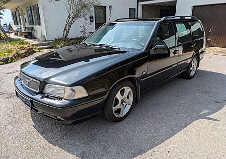 Volvo V70 2.5T Kombi