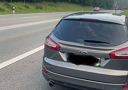 Ford Mondeo 2,0 EB 149kW Titanium Turnier PowerSh...