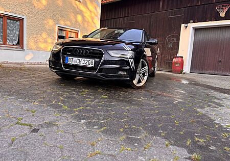 Audi A4 2.0 TDI 130kW quattro S line Avant S line