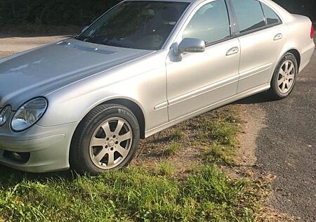 Mercedes-Benz E 230 ELEGANCE Elegance