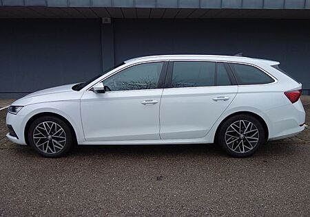 Skoda Octavia 2.0 TDI"Combi"First Edition"Super Aussta