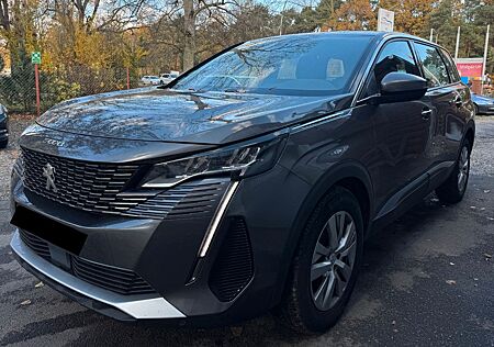 Peugeot 5008 130 HDi EAT8, 7Sitze 360 Kamera 12800 netto