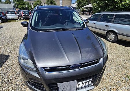 Ford Kuga 2,0 TDCi 4x4 120kW Individual PowerShif...