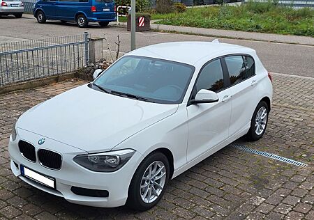 BMW 114i - 5Türer USB PDC Shz Klima TÜV neu 8Reifen