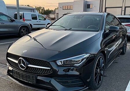 Mercedes-Benz CLA 220 d Coupé AMG Line | Night | Pano| MBUX