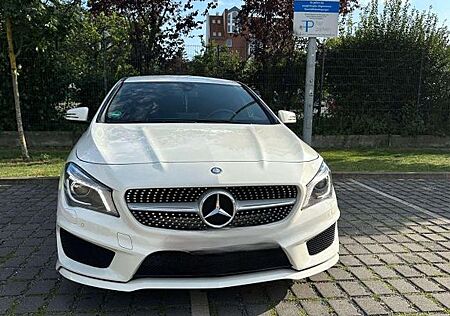 Mercedes-Benz CLA 180 Amg Line