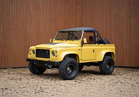 Land Rover Defender 90