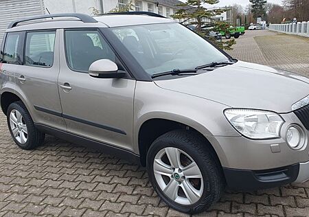 Skoda Yeti Ambition/1,4Tsi/Euro5/18 Zoll Alu /PDC/AHK/