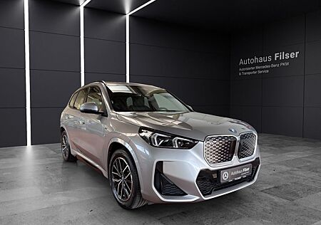 BMW iX3 iX1*xDrive30*M Sport*LED*Navi* Klima*AHK*Kamera*