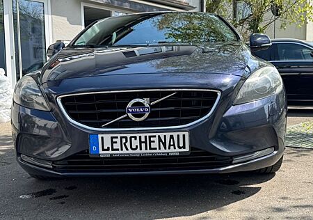 Volvo V40 Momentum/Kamera /Navi/8 Fach/2 Hand
