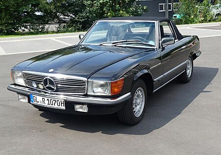 Mercedes-Benz SL 280 R107
