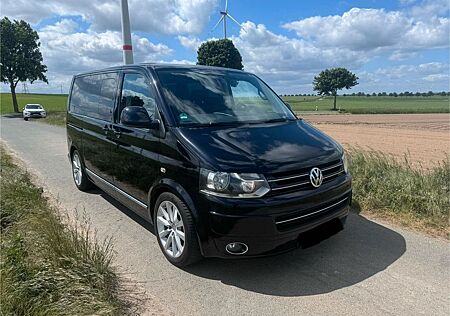 VW T5 Multivan Volkswagen T5 MULITIVAN HIGHLINE MOTOR NEU TOP AUSSTATTUNG
